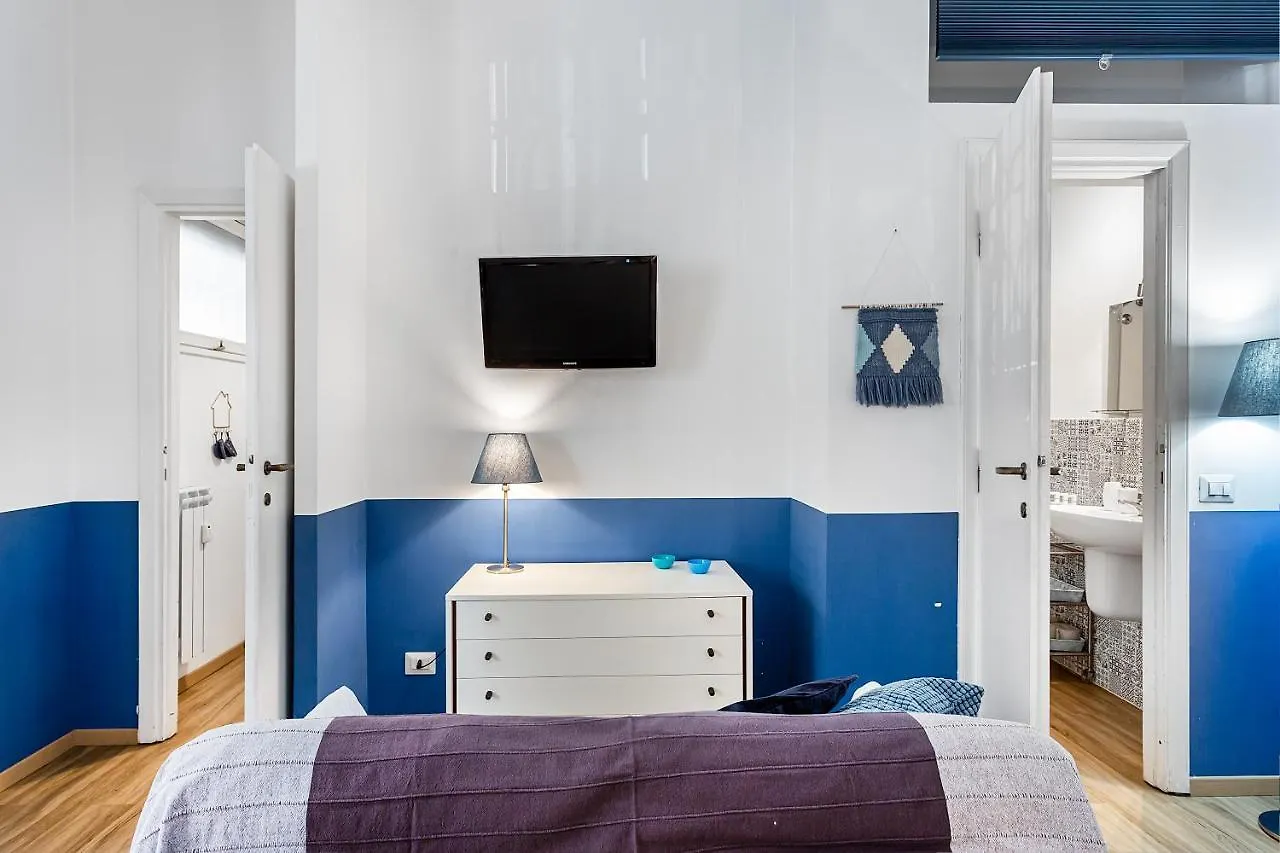 True Blue Casa Vacanze Roma Italia